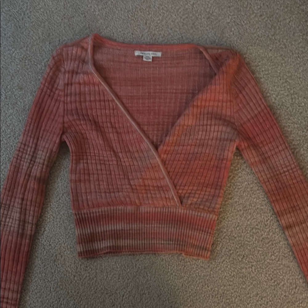 American Eagle V neck sweater